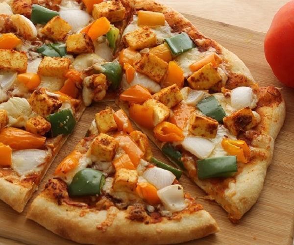 CHILI PANEER TIKKA PIZZA